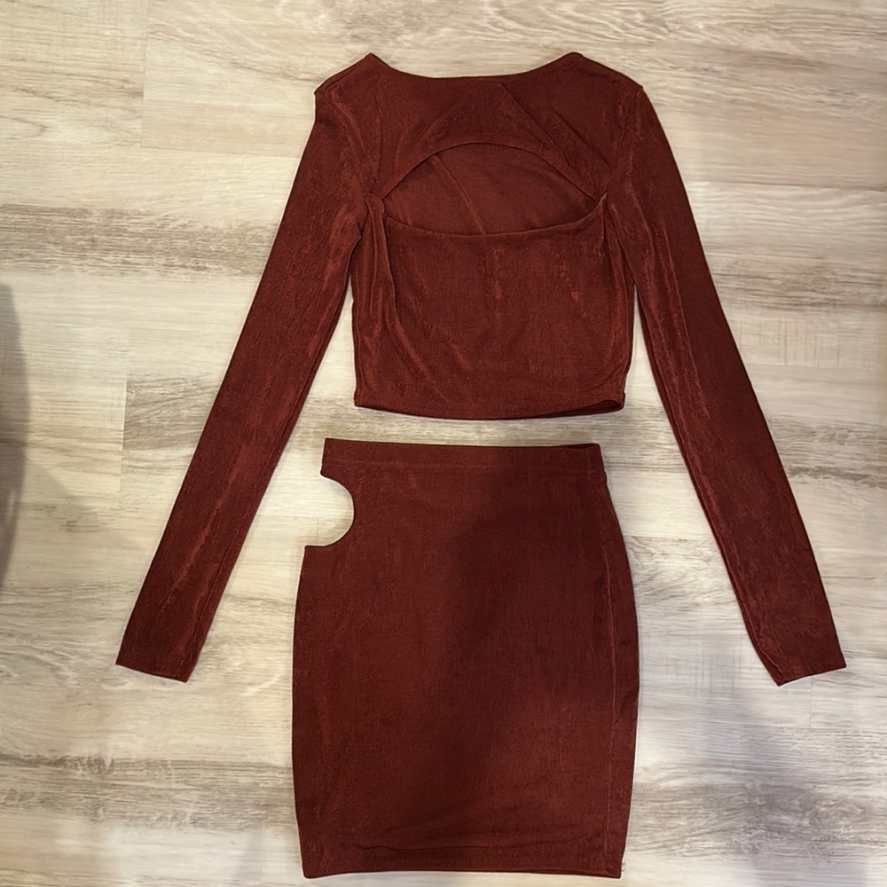 Two piece skirt set with cutouts